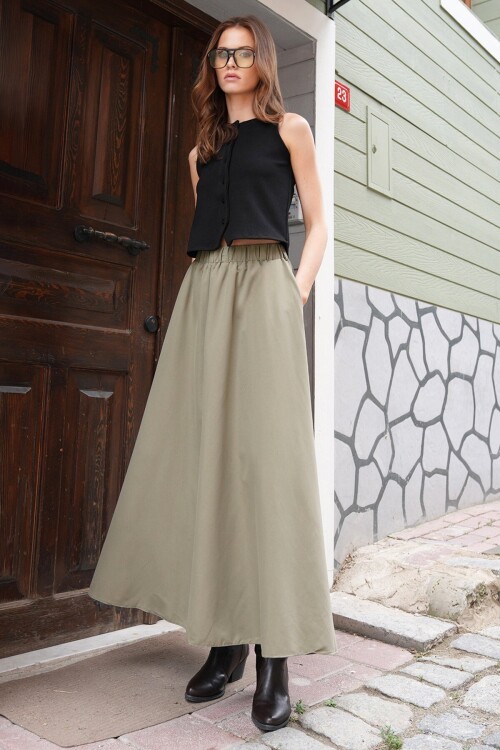 Beli Lastikli Kemer Detaylı Çift Cepli Midi Boy Etek