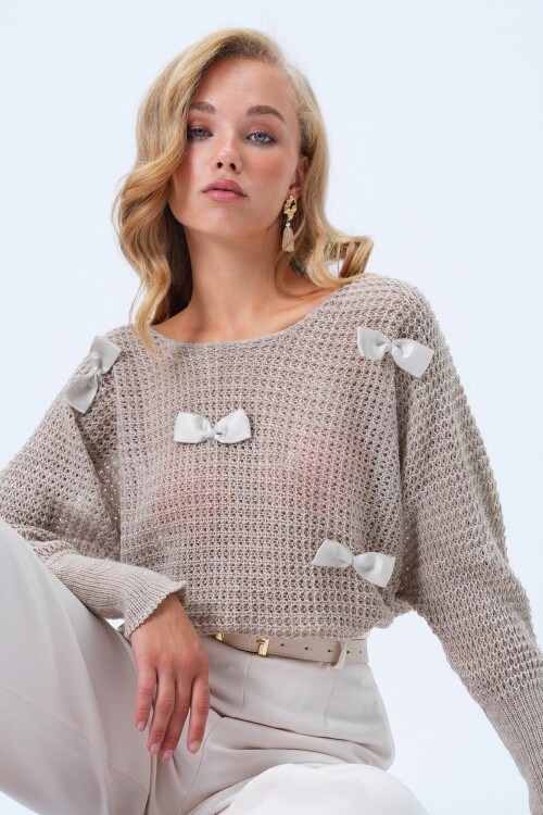 Bisiklet Yaka Fiyonk Detaylı Triko Bluz