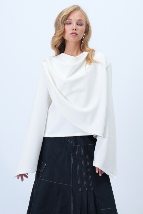 Bisiklet Yaka Kendinden Şal Detaylı Geniş Kesim Tasarım Bluz