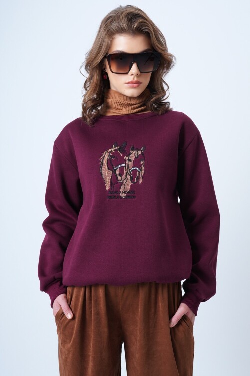 Bisiklet Yaka Nakışlı  İçi Şardonlu 3 İplik Sweatshirt