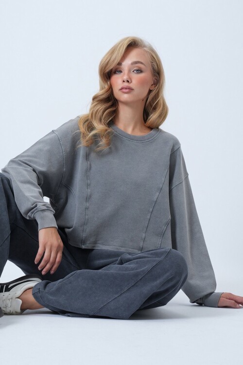 Bisiklet Yaka Nervür Dikişli Yıkamalı Likralı Modal Sweatshirt