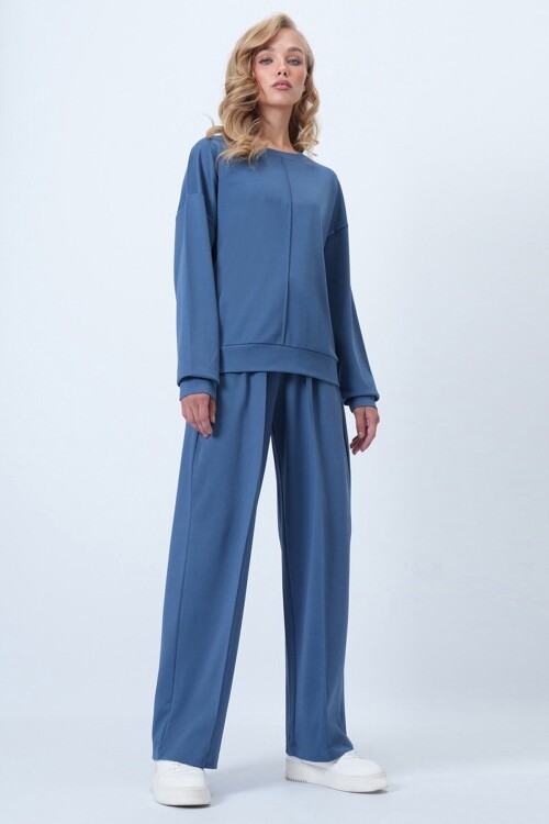 Bisiklet Yaka Önü Nervür Dikişli Bluz Ve Çift Cepli Çimalı Pantolon Takım