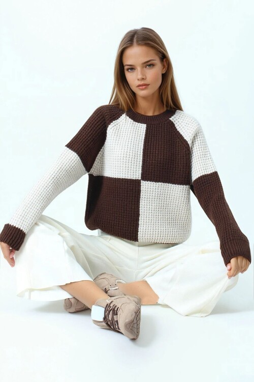 Bisiklet Yaka Renk Bloklu Dokulu Triko Kazak