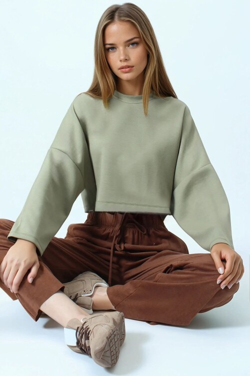 Bisiklet Yaka Yarım Kol Crop Basic Bluz