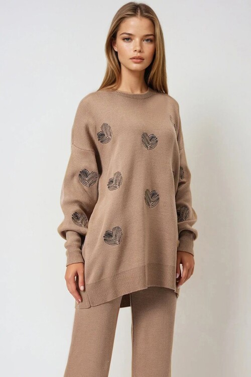 Bisküvi Kalp Desenli Triko Kazak Ve Düz Paça Pantolon Takım