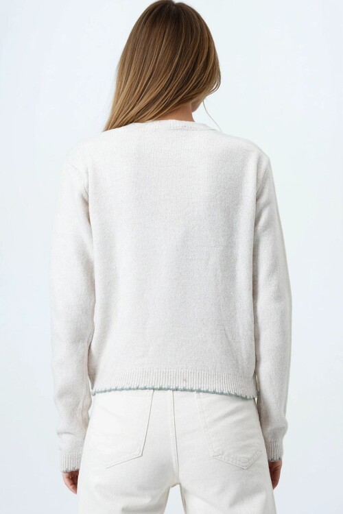 Çiçek Detaylı Bisiklet Yaka Triko Hırka