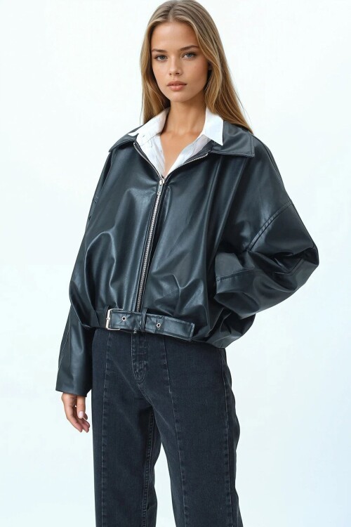 Çift Cepli Fermuar Kapamalı Kemerli Deri Ceket