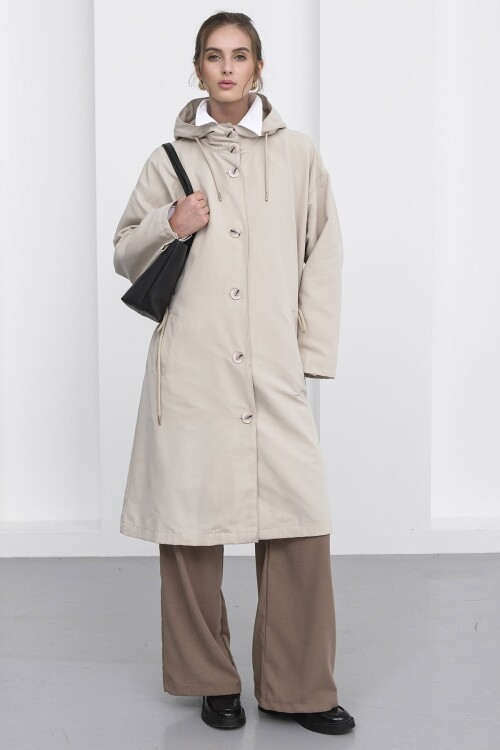 Çift Cepli Kapüşonlu Beli Bağlamalı Düğme Kapamalı Astarlı Trençkot