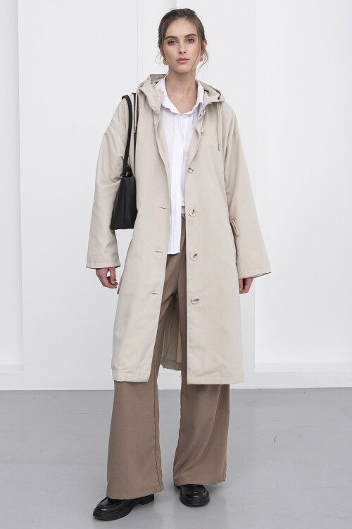 Çift Cepli Kapüşonlu Beli Bağlamalı Düğme Kapamalı Astarlı Trençkot