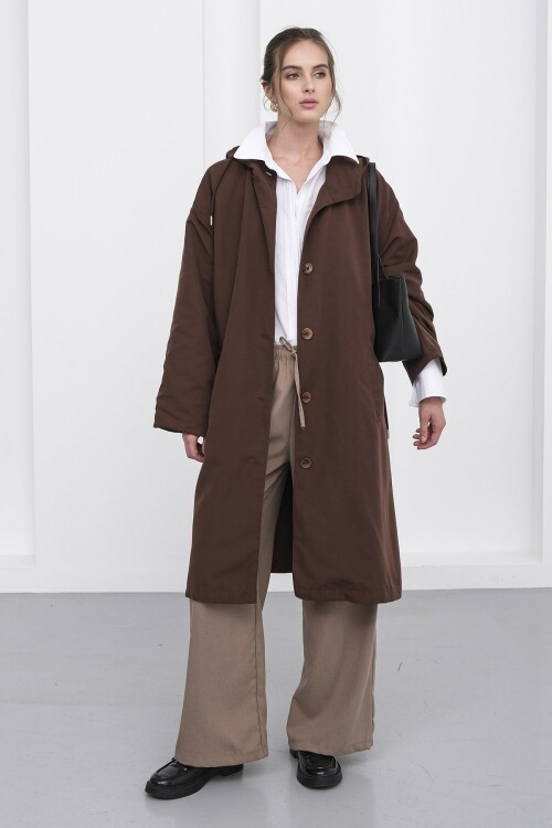 Çift Cepli Kapüşonlu Beli Bağlamalı Düğme Kapamalı Astarlı Trençkot