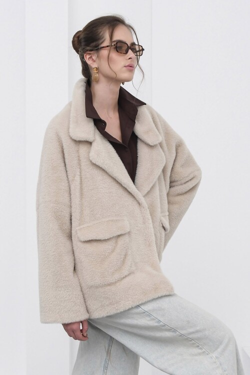 Çift Cepli Kruvaze Yaka Yumoş Ceket