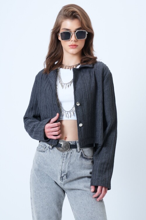 Çift Düğmeli Derin V Yaka Dokulu Crop Ceket