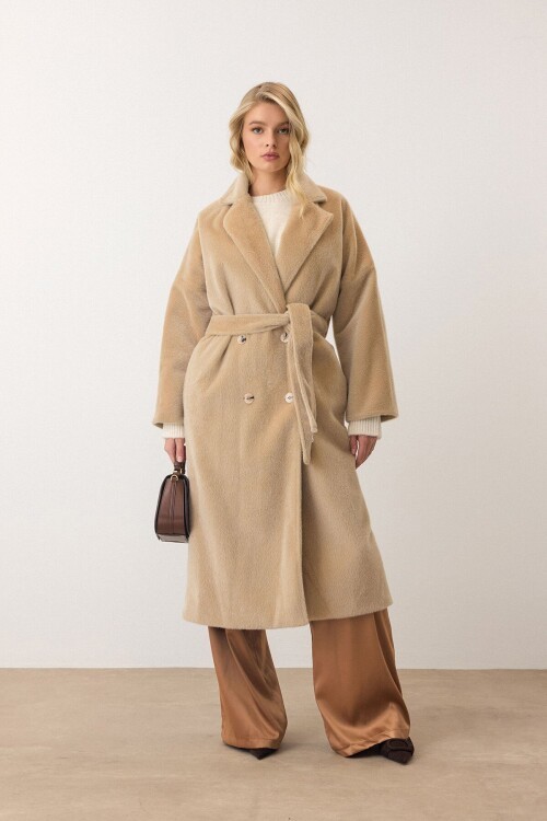 Bej Çift Düğmeli Yumuşak Dokulu Kaşe Kaban