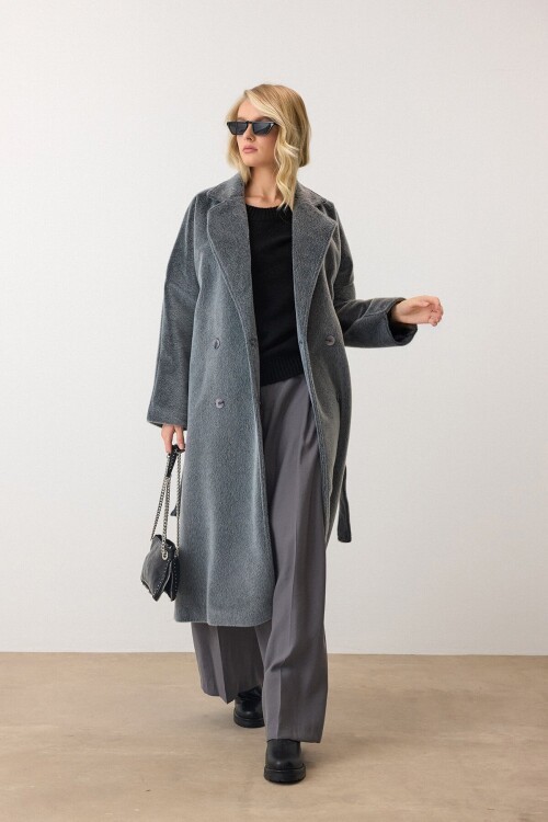 Gri Çift Düğmeli Yumuşak Dokulu Kaşe Kaban