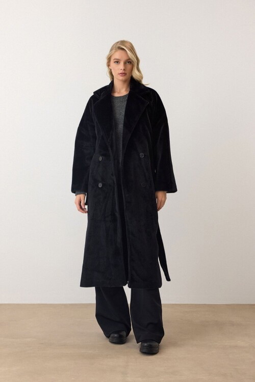 Siyah Çift Düğmeli Yumuşak Dokulu Kaşe Kaban