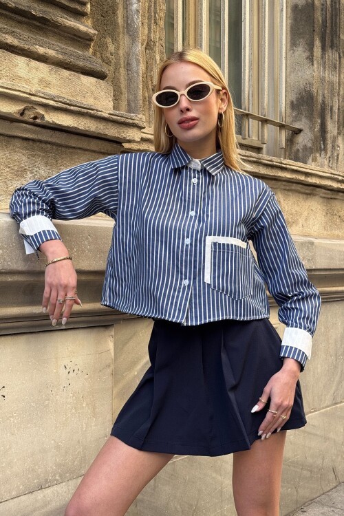 Lacivert Çizgili Oversize Uzun Kollu Düğmeli Manşet Crop Gömlek