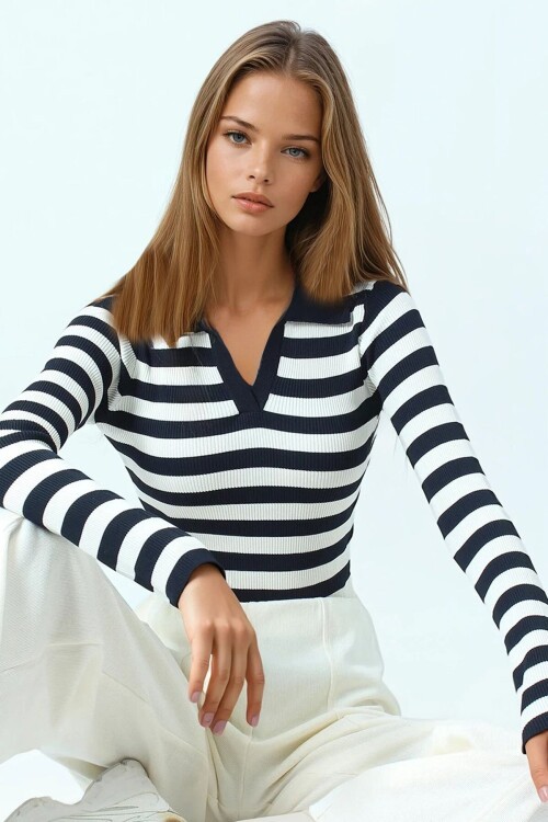 Çizgili Polo Yaka Kısa Kollu Triko Bluz