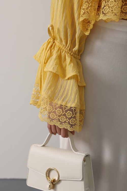 Dantelli Fırfırlı Bohem Bluz