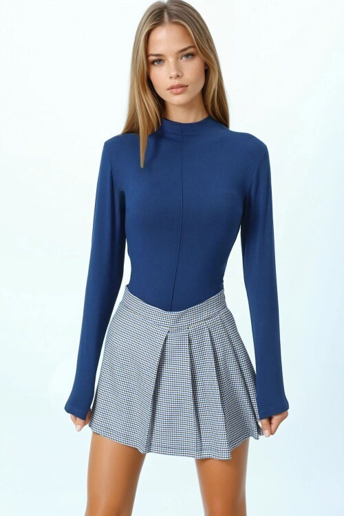 Dik Yaka Önü Çımalı Basic Bluz