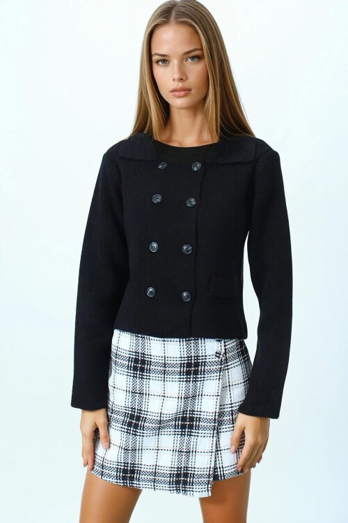 Düğmeli Cep Detaylı Triko Hırka