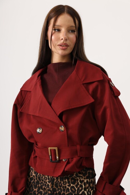 Düğmeli Kemer Kapamalı Astarlı Kruvaze Yaka Kısa Trenç Ceket