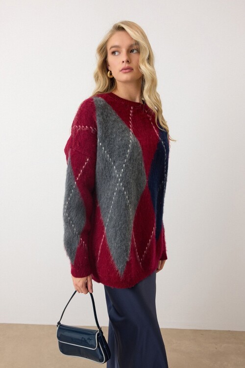 Bordo Ekose Desenli Yumuşak Dokulu Oversize Triko Kazak