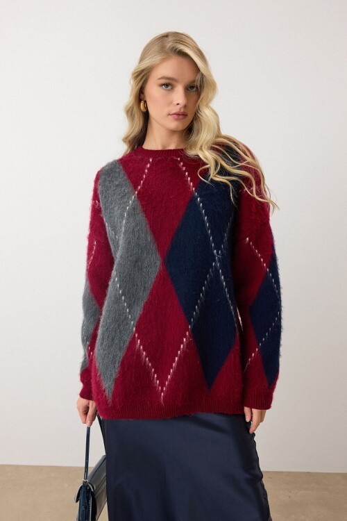 Bordo Ekose Desenli Yumuşak Dokulu Oversize Triko Kazak