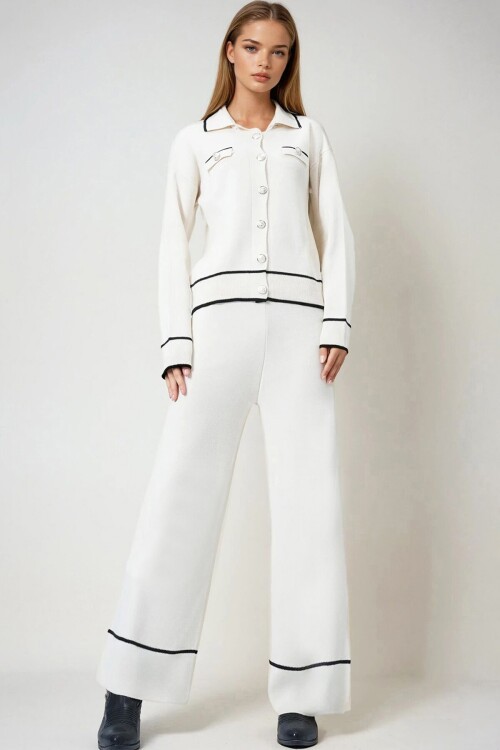 Ekru Kontrast Biyeli Polo Yaka Triko Hırka Ve Pantolon Takım