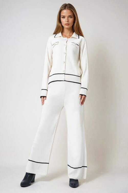 Ekru Kontrast Biyeli Polo Yaka Triko Hırka Ve Pantolon Takım