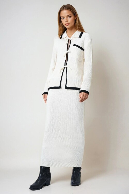 Ekru Polo Yaka Bağlamalı Triko Üst Ve Midi Etek Trikotakım