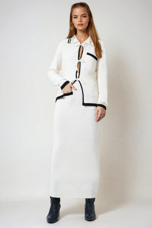 Ekru Polo Yaka Bağlamalı Triko Üst Ve Midi Etek Trikotakım