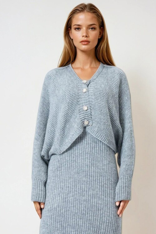 Düğme Kapamalı Crop Hırka ve Ön Arka V Yaka Fitilli Triko Elbise Takım