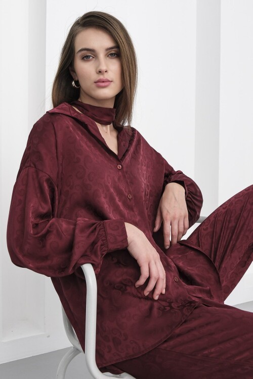 Jakar Desen Saten Gömlek Ve Pantolon Takım