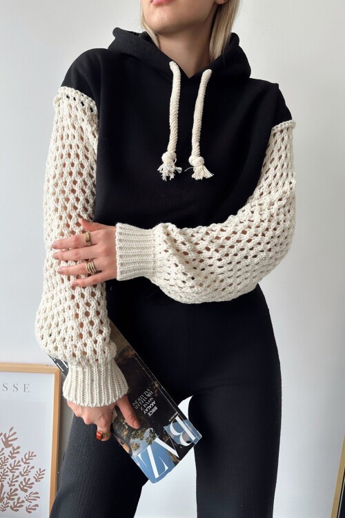 Siyah Kapüşonlu File Örgü Kol Bağcıklı 3 İplik Sweatshirt