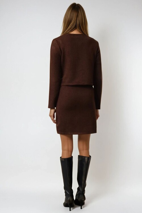 Acı Kahve Kare Yaka Kısa Kollu Vücudu Saran Mini Elbise Ve Düğmeli Crop Hırka Takım