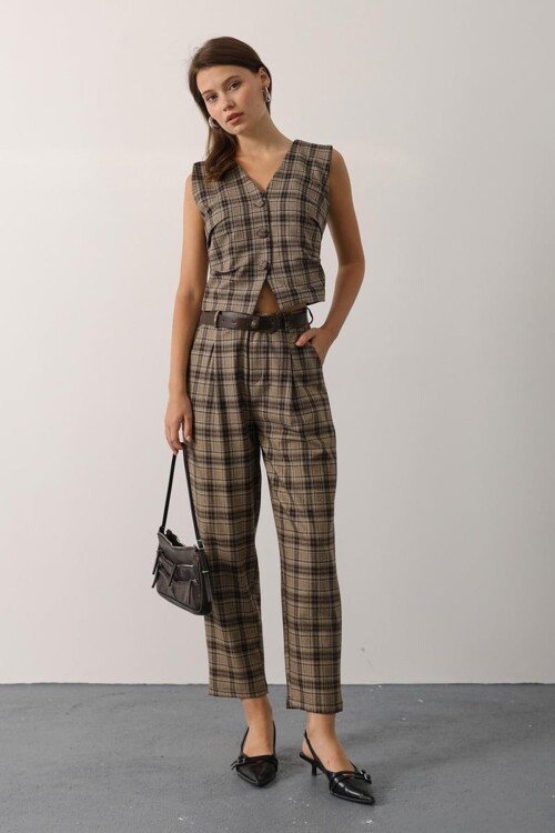 Kemerli Ekose Desenli Havuç Pantolon