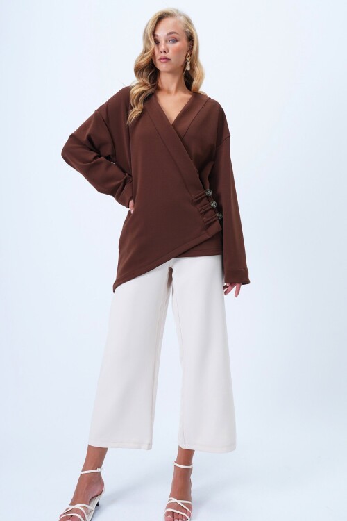 Kruvaze Yaka Asimetrik Kesim Düğme Detaylı Kimono Ceket