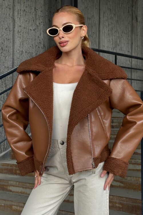 Kruvaze Yaka Fermuar Kapamalı İçi Kürklü Mont