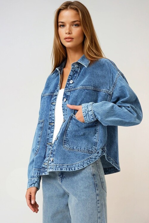 Mavi Çift Cepli Tam Düğme Kapamalı Denim Ceket