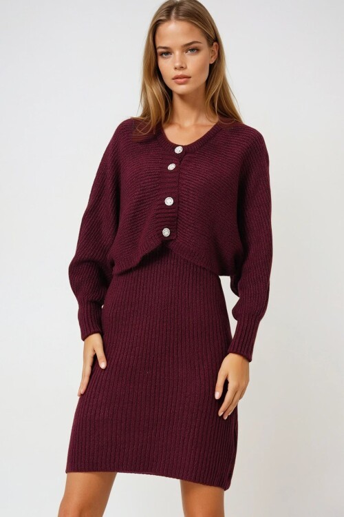 Düğme Kapamalı Crop Hırka ve Ön Arka V Yaka Fitilli Triko Elbise Takım