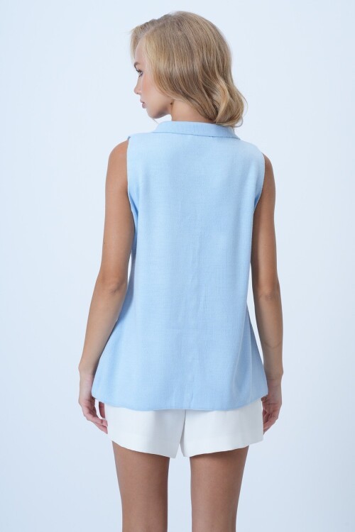 Polo Yaka Gold Düğmeli Triko Yelek