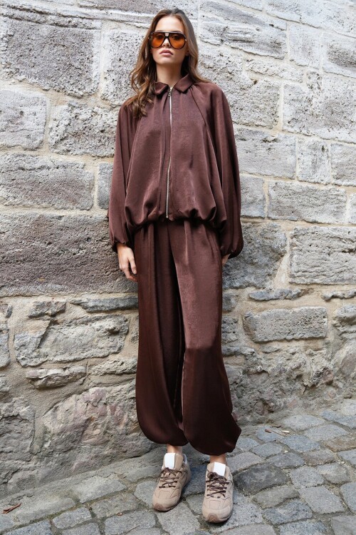 Polo Yaka Yarasa Kol Fermuar Kapamalı Ceket Ve Beli Lastlikli Pantolon Salaş Takım