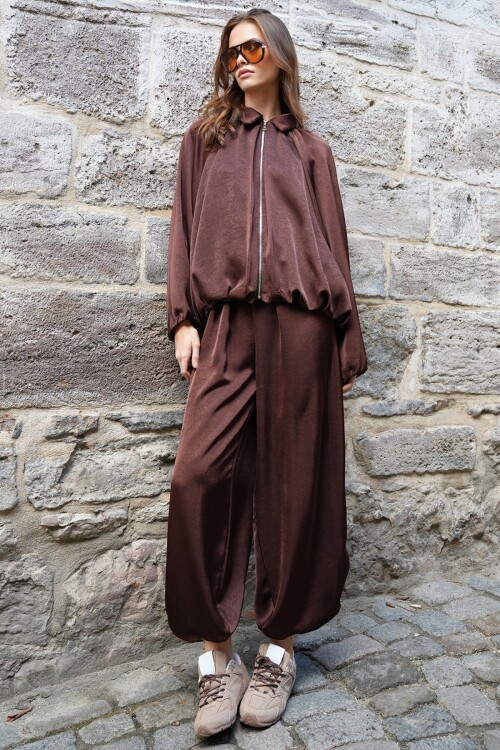 Polo Yaka Yarasa Kol Fermuar Kapamalı Ceket Ve Beli Lastlikli Pantolon Salaş Takım