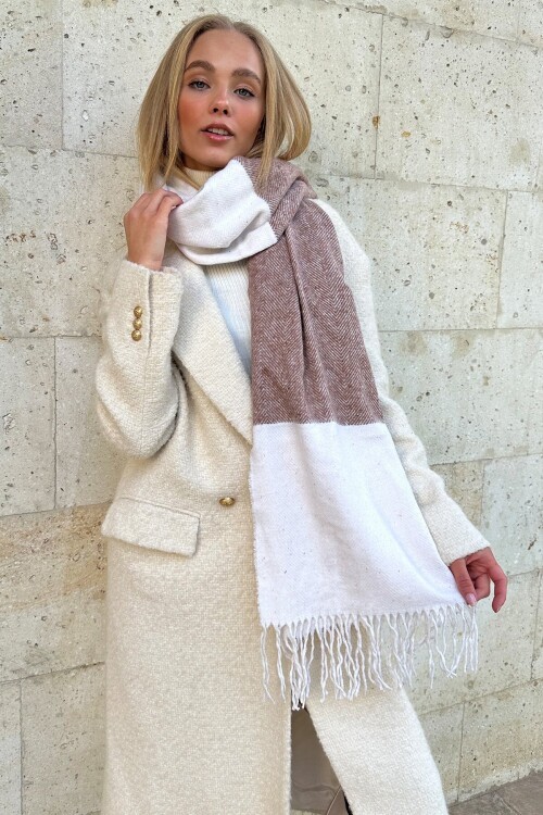 Ekru Püskül Detaylı Desenli Şal