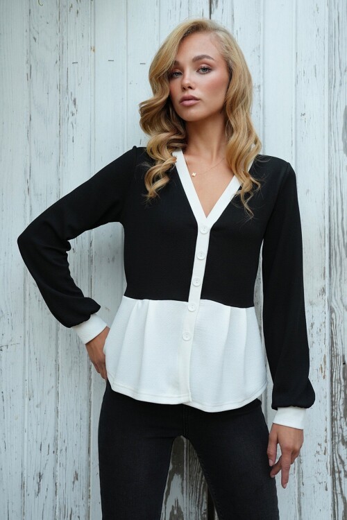 Renk Bloklu Düğmeli Krep Örme Bluz