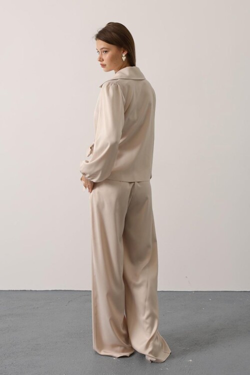 Saten Dokulu Yan Bağlamalı Bluz Ve Geniş Paça Pantolon Takım