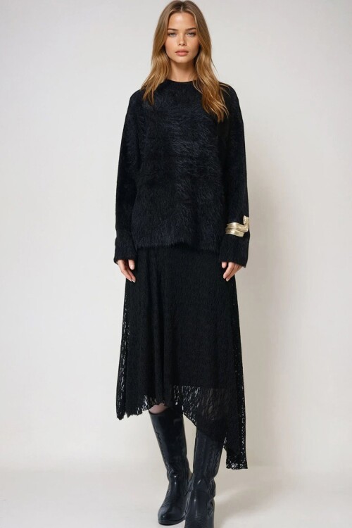 Siyah Bisiklet Yaka Püsküllü Kazak