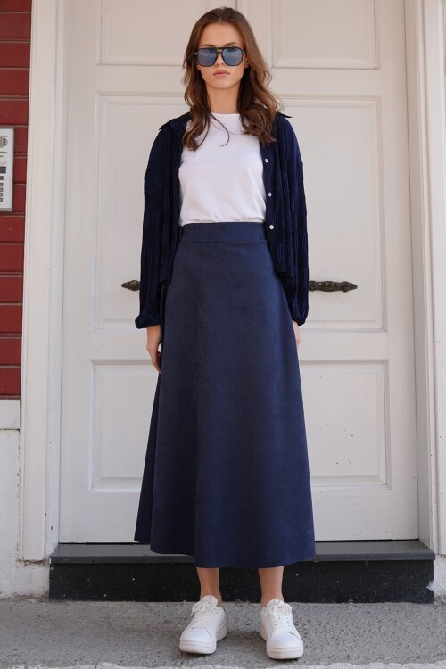 Süet Dokulu Geniş Kesim Midi Etek