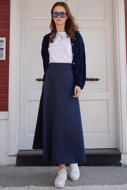 Süet Dokulu Geniş Kesim Midi Etek