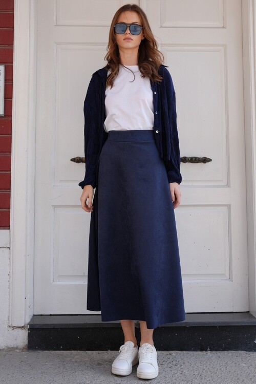 Süet Dokulu Geniş Kesim Midi Etek